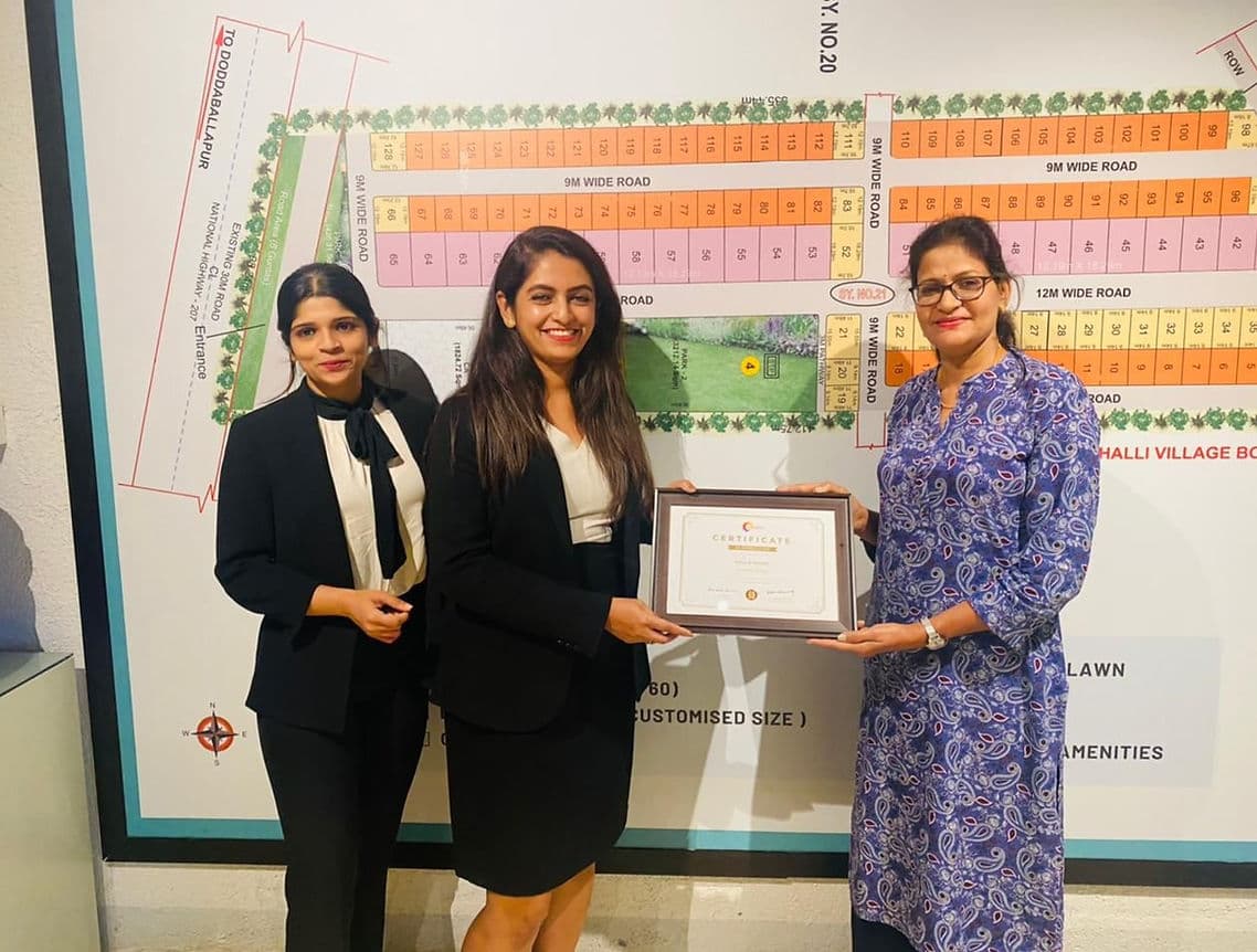 Award from Merushri - Recognized for concluding premium villas for NRI Buyers.